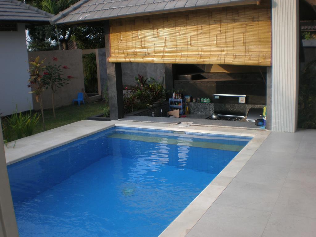 Kartika Villas Lovina Oda fotoğraf